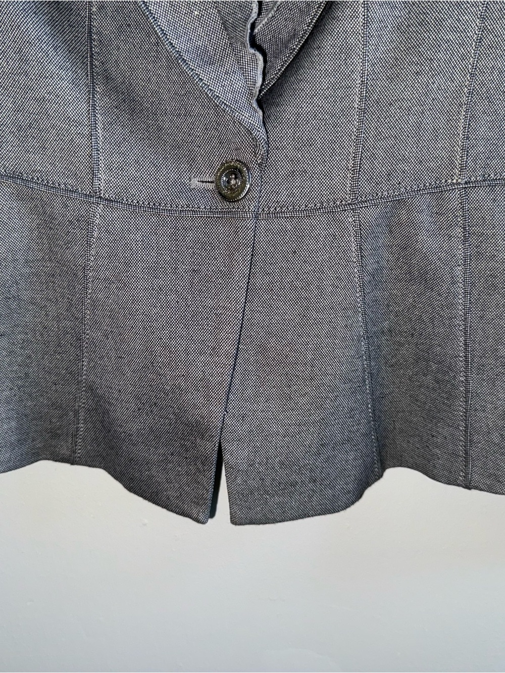White House Black Market Grey Peplum Blazer Jacket Raw Edge Size 4 - Picture 6 of 11